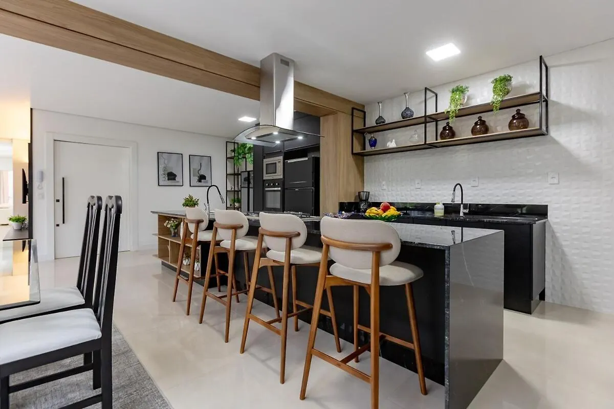 Lindo Apto Perto Da Praia - Otima Localizacao Balneario Camboriu Daire