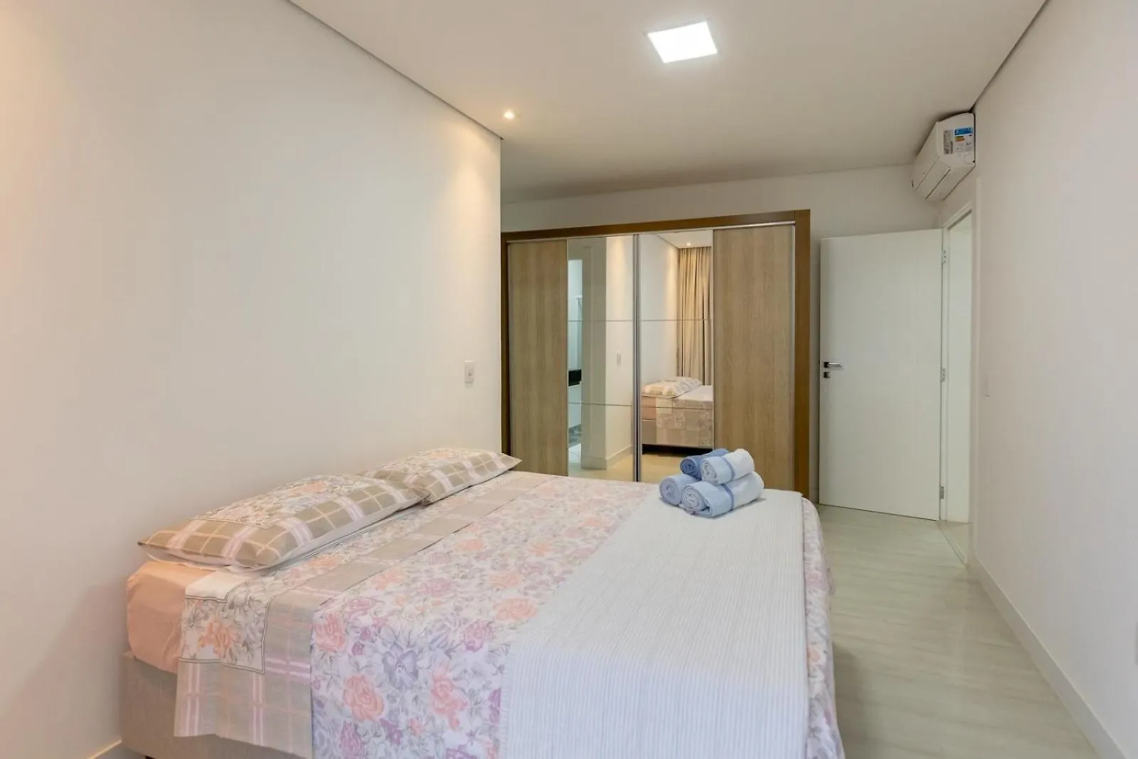 Lindo Apto Perto Da Praia - Otima Localizacao Balneario Camboriu Daire